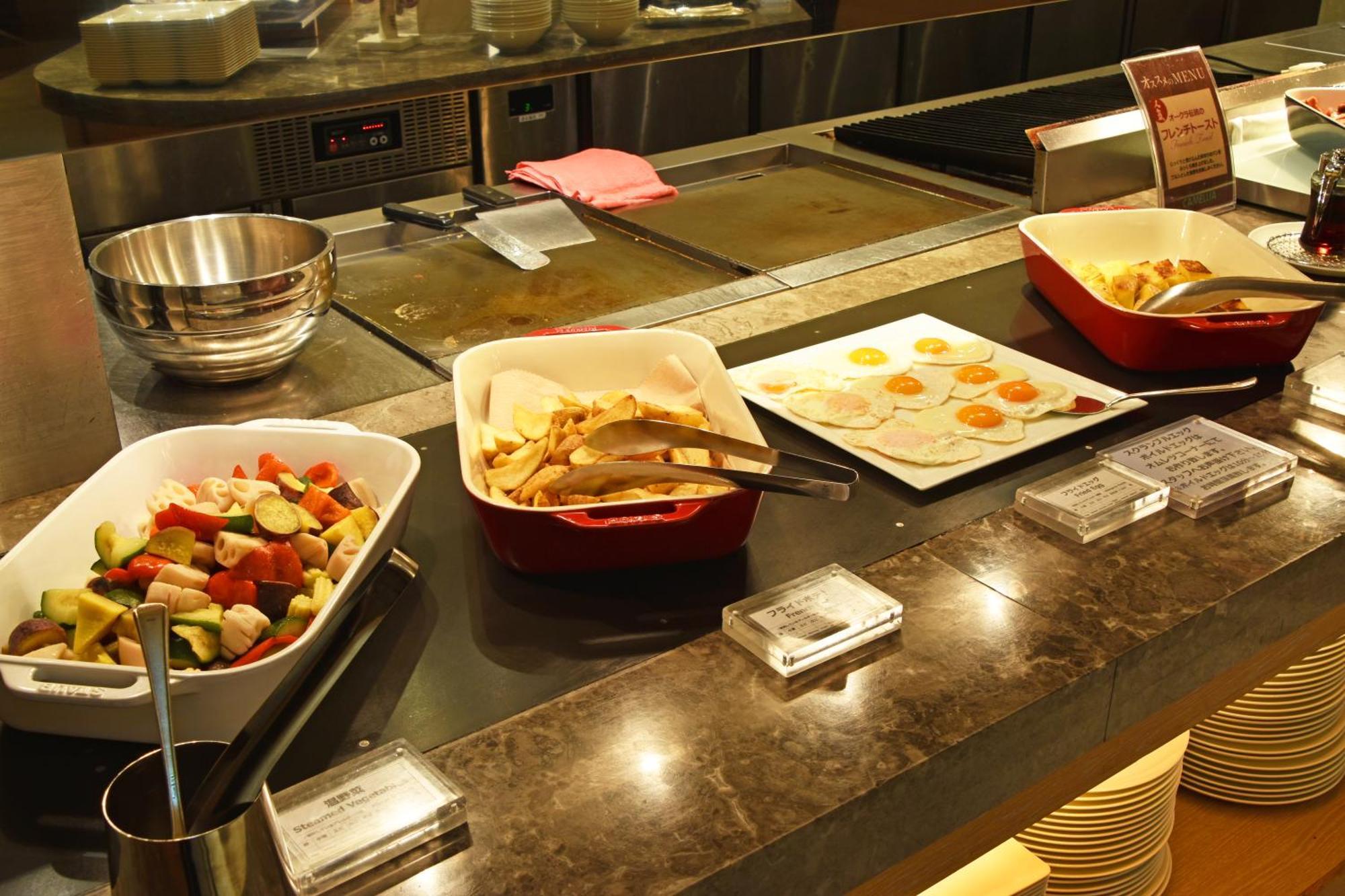 Hotel Okura Fukuoka Fukuoka  Exteriör bild A buffet at a hotel